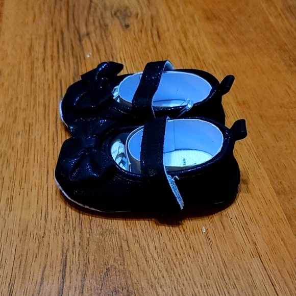 Sandals - Picture 2 of 2